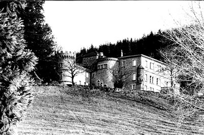 1947Acquisition du château de Soubeyran à Saint-Barthélemy-le-Pin