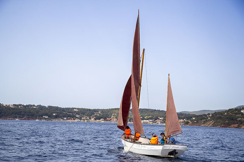 artaude-activités-balade-bateau