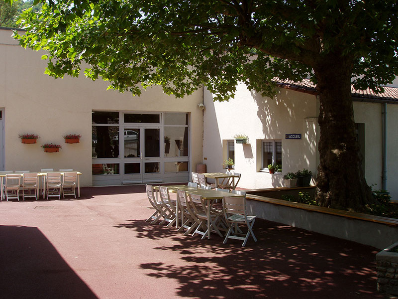portesardeche-terrasse-accueil
